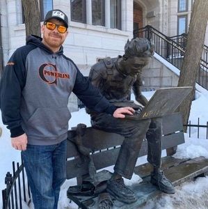 Meet your Posher, Adam